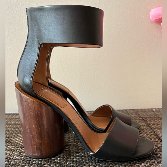 Givenchy Block Heels - Picture 1 of 9